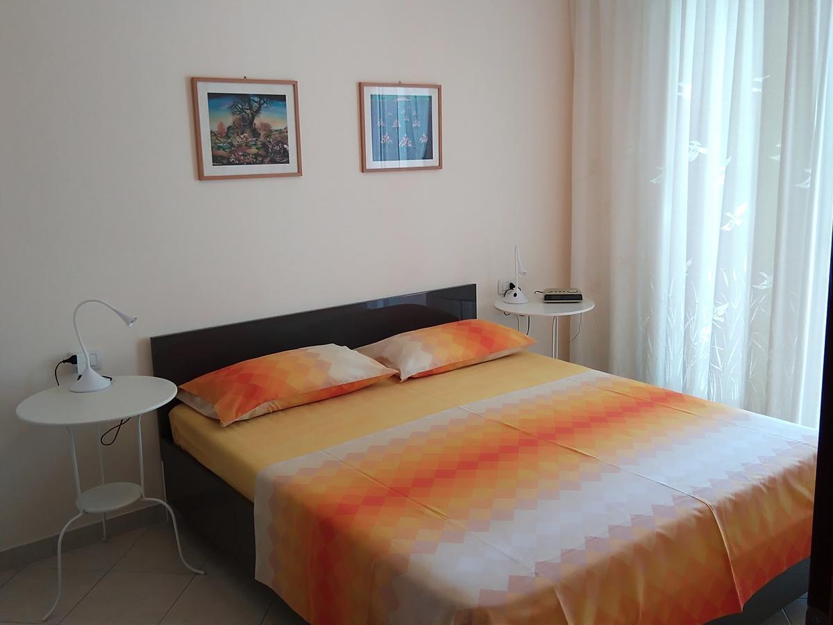 Apartment Alma Sarande Luaran gambar